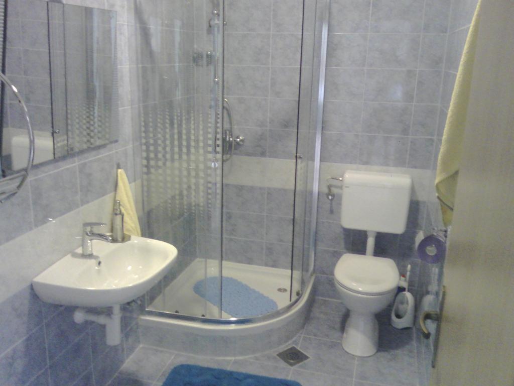 Apartments Krajici Kaštela Camera foto