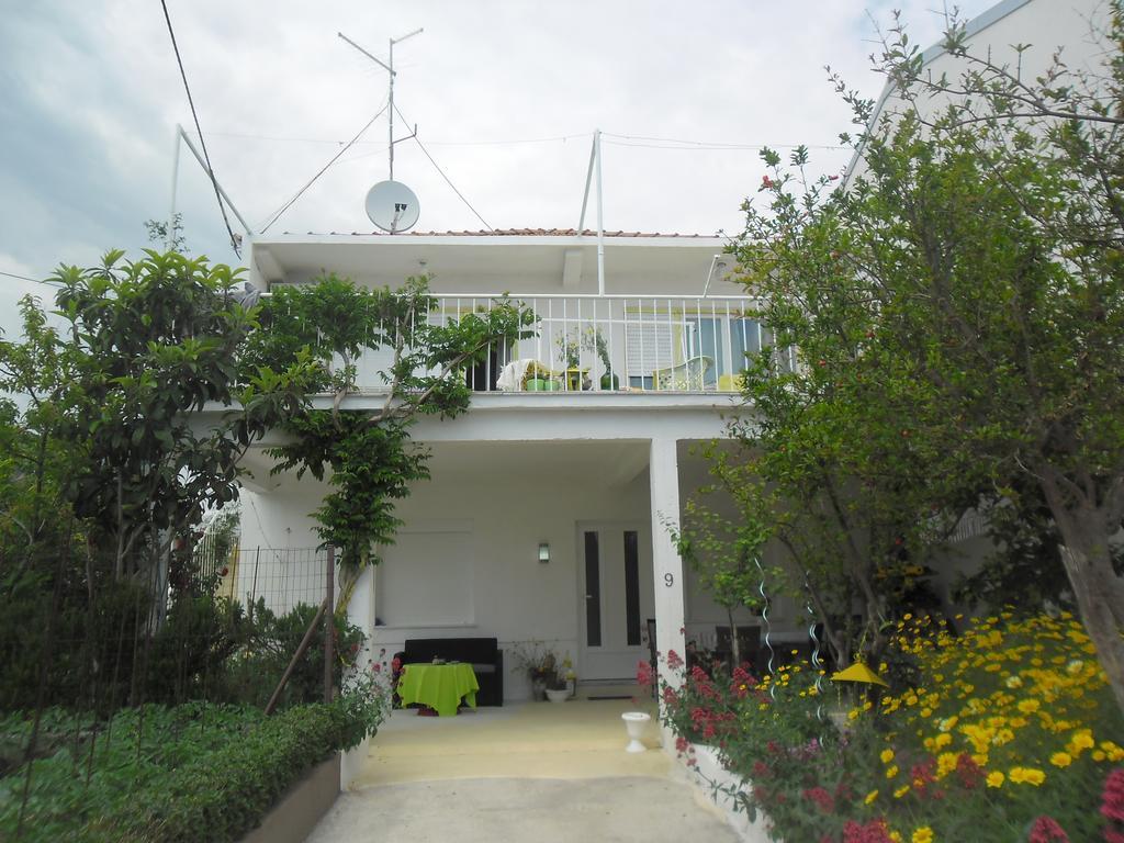 Apartments Krajici Kaštela Esterno foto