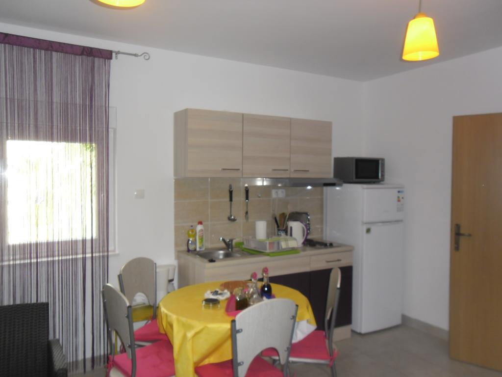 Apartments Krajici Kaštela Esterno foto