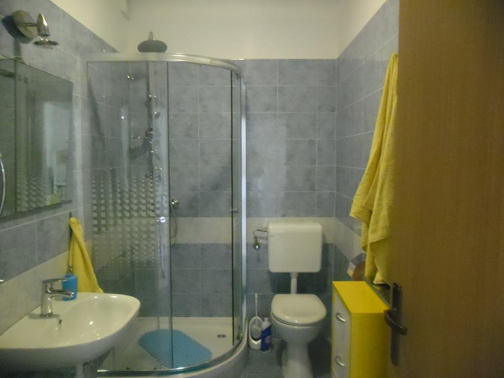 Apartments Krajici Kaštela Esterno foto